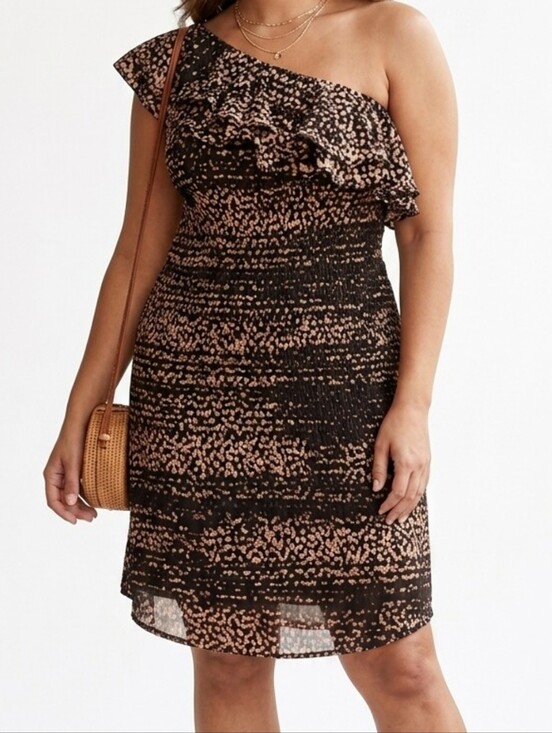 Apt. 9 Dresses & Skirts - Apt. 9 One-Shoulder Ruffle Dress in Black and Blush